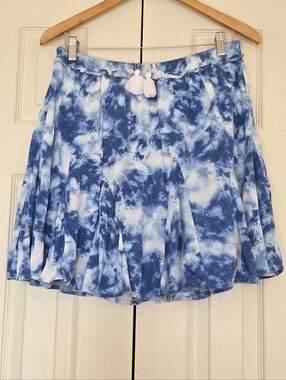 Crown & Ivy Blue Tie Dye Skater Mini Skirt Size M